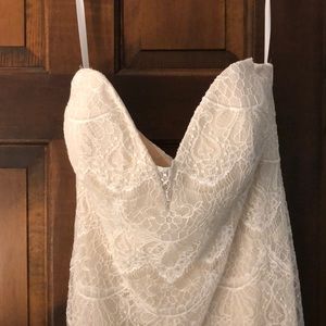 New wedding dress size 14. Strapless. Kleinfeld